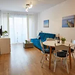 Apartamentyprzymorzu Baltycki Z Miejscem Postojowym I Ogrodkiem * Kołobrzeg