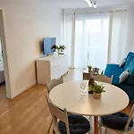 Apartamentyprzymorzu Baltycki Z Miejscem Postojowym I Ogrodkiem Διαμέρισμα