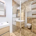 Διαμέρισμα Apartamentyprzymorzu Baltycki Z Miejscem Postojowym I Ogrodkiem
