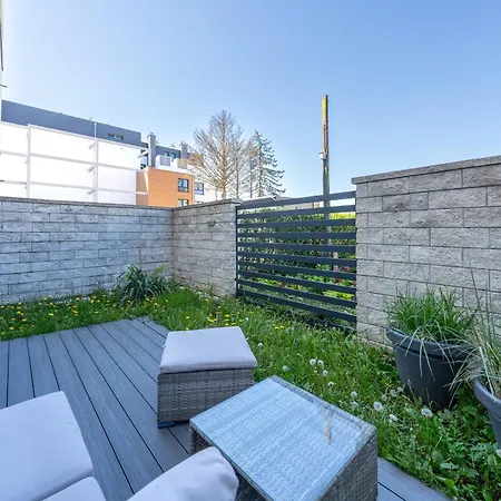 Apartamentyprzymorzu Baltycki Z Miejscem Postojowym I Ogrodkiem * Kołobrzeg
