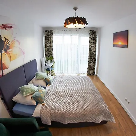 Apartamentyprzymorzu Baltycki Z Miejscem Postojowym I Ogrodkiem Διαμέρισμα *