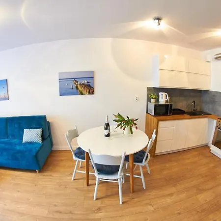 Apartamentyprzymorzu Baltycki Z Miejscem Postojowym I Ogrodkiem * Kolobrzeg