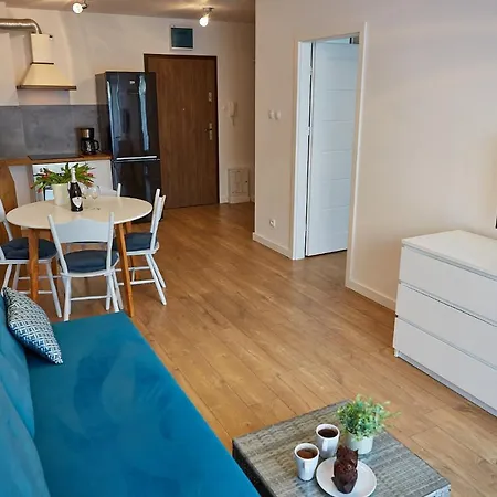 Apartment Apartamentyprzymorzu Baltycki Z Miejscem Postojowym I Ogrodkiem Kolobrzeg