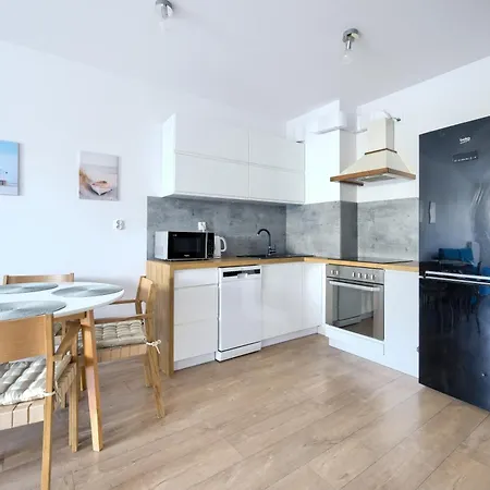 Apartamentyprzymorzu Baltycki Z Miejscem Postojowym I Ogrodkiem Apartment