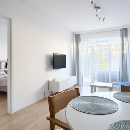 Apartamentyprzymorzu Baltycki Z Miejscem Postojowym I Ogrodkiem Apartment *
